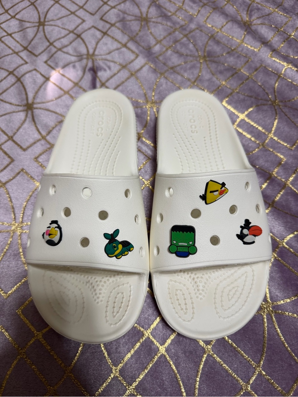 💥 WOMENS White Slide Sandals with Character Charms CROCS